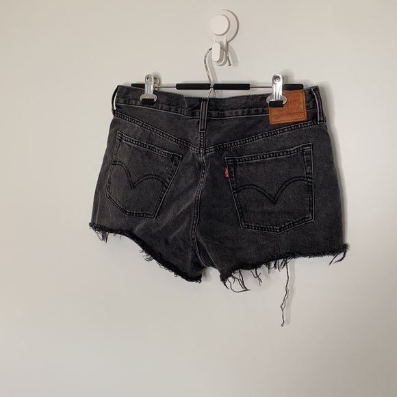 Levi's 501 Black button denim Short jeans W32 - Picture 10 of 15